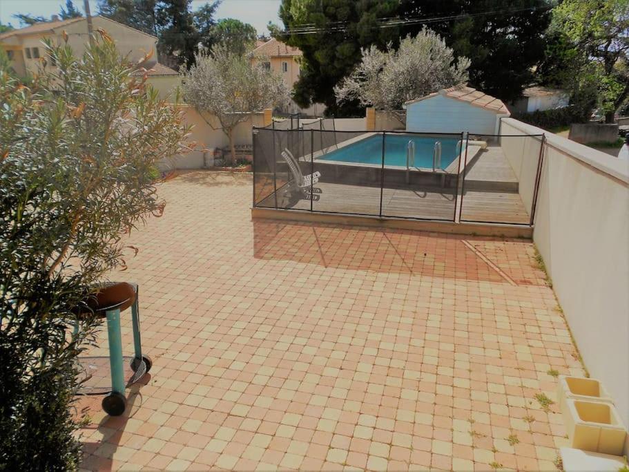 Grande Villa Neuve Avec Piscine Pres Mer Et Sete بالاروك ليه بان المظهر الخارجي الصورة