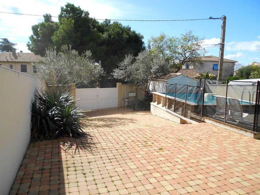 Grande Villa Neuve Avec Piscine Pres Mer Et Sete بالاروك ليه بان المظهر الخارجي الصورة